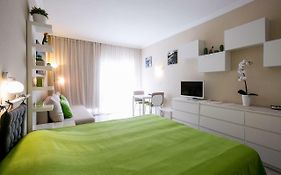 Cozy Apartment In Edificio Bahamas